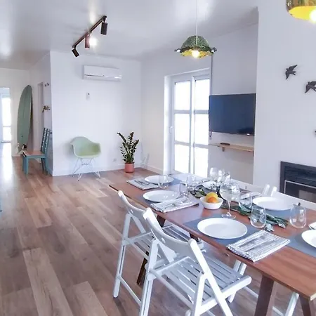 Prow House Apartment *