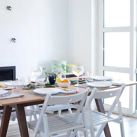 Prow House Apartment *